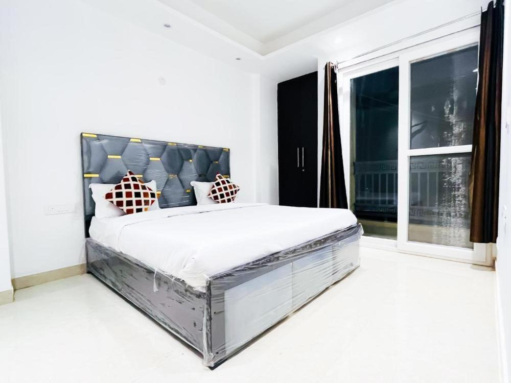 Hotel Max New Delhi Extérieur photo